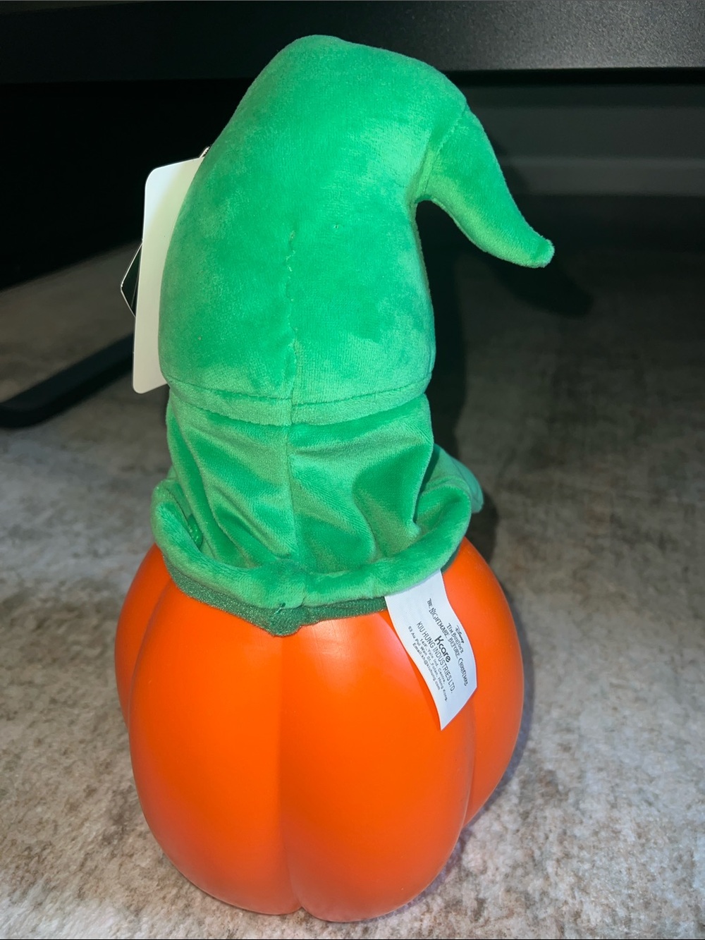 ➿ Topps Oogie Boogie Plush-Topped Pumpkin Candy Pail - Green & Orang - Picture 3 of 4